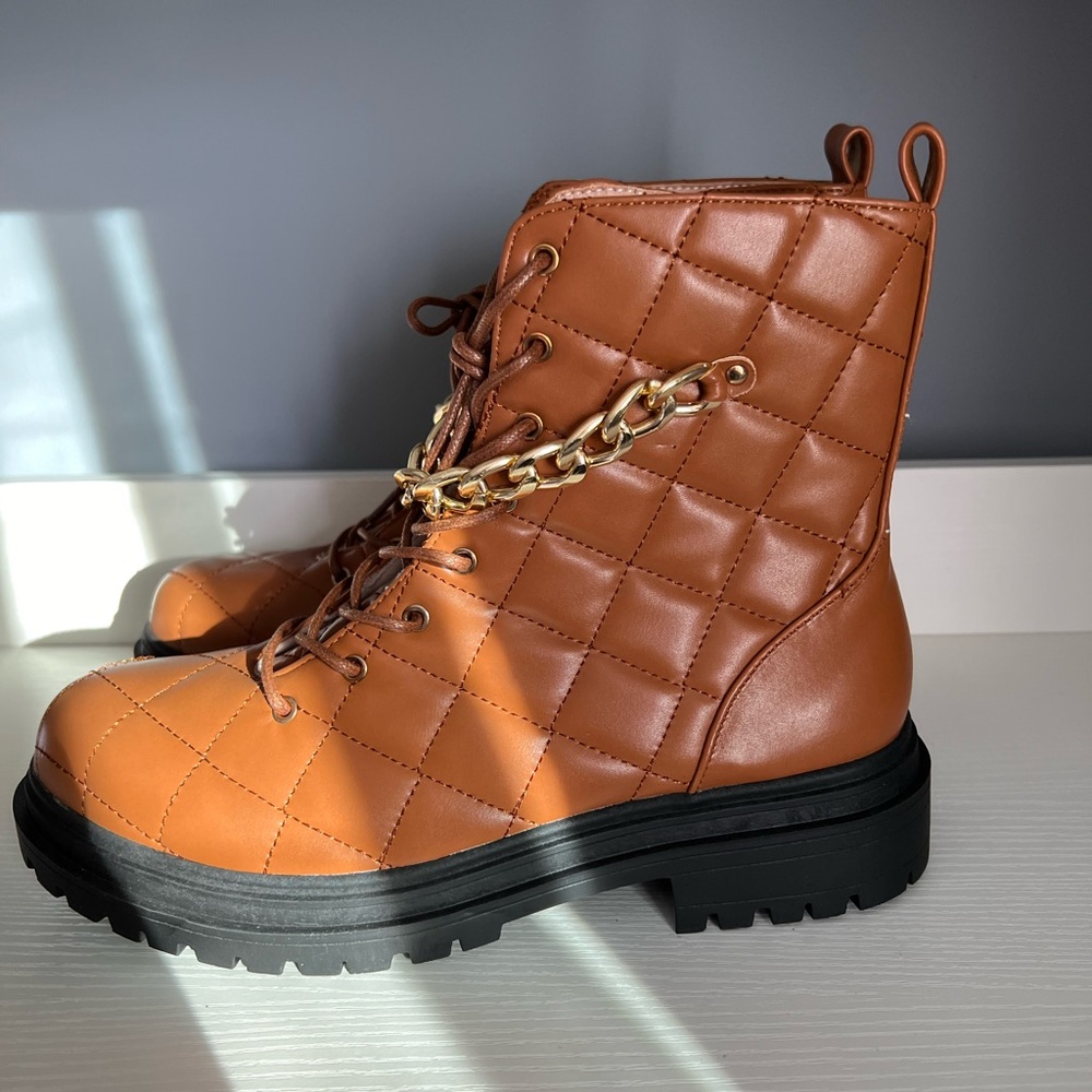Chase + Chloe Jordan Quilted Combat Boot with Gold Chain - Cognac - Size 8.5